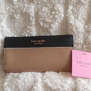 Kate Spade Black and Tan Wallet